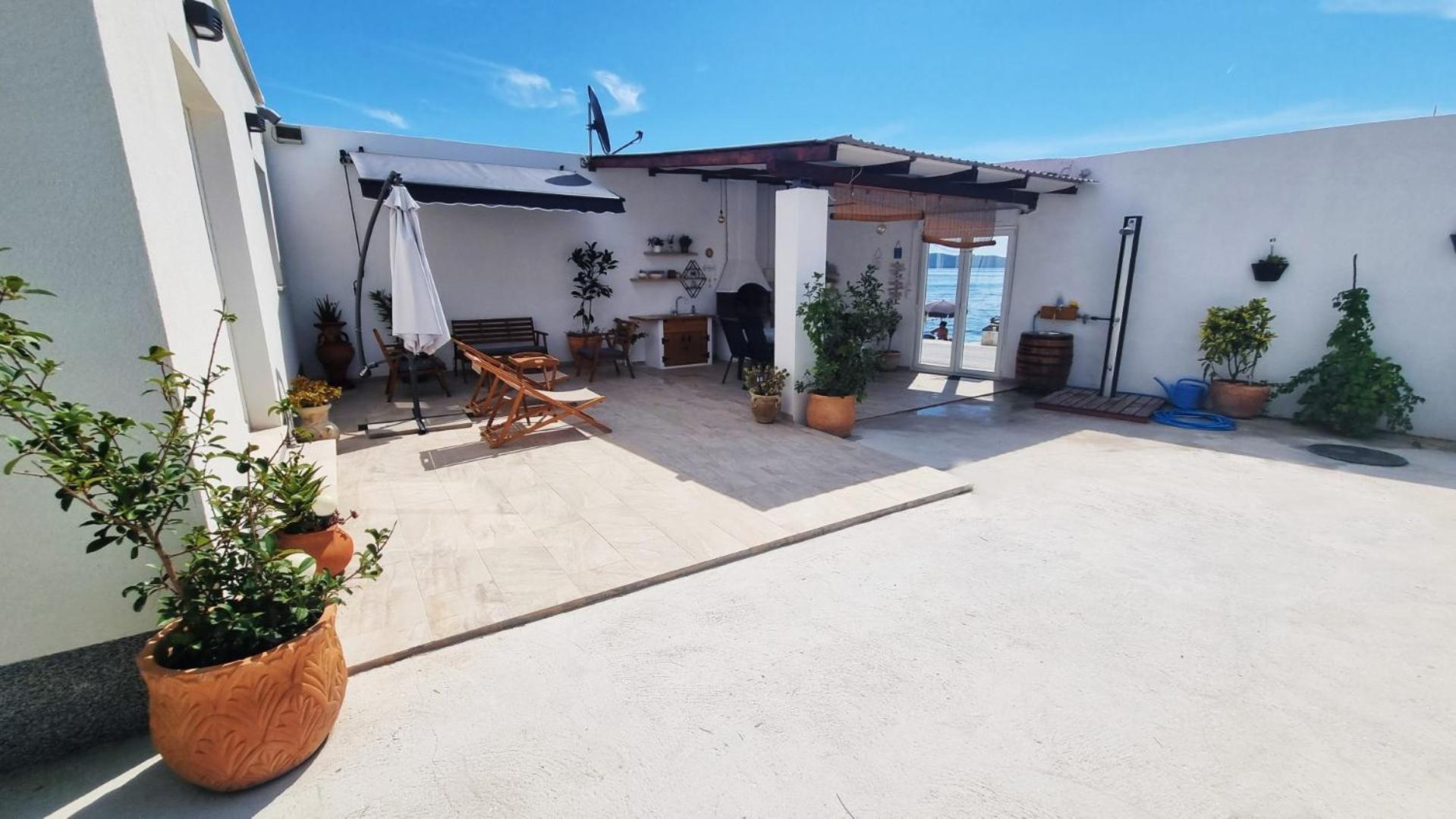 Beach House Oasis Villa Livak Kaštela エクステリア 写真