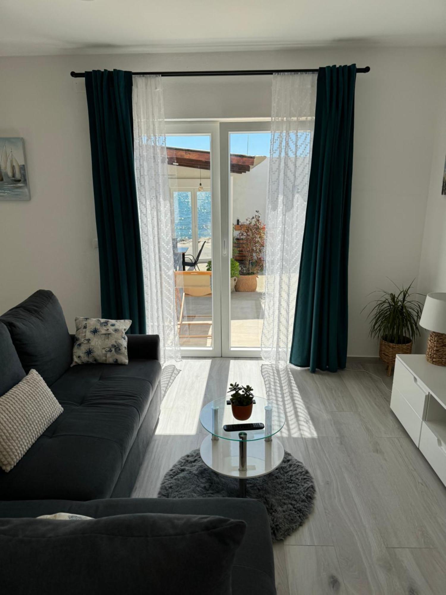 Beach House Oasis Villa Livak Kaštela エクステリア 写真